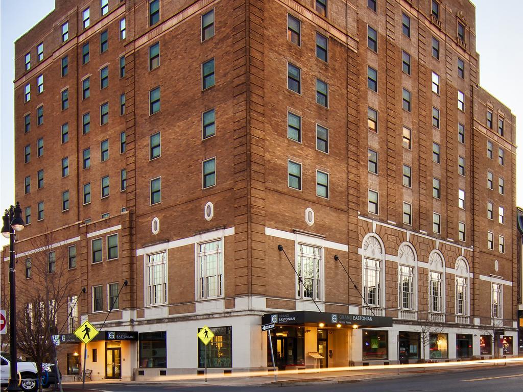 Grand Eastonian Hotel & Suites Easton Ngoại thất bức ảnh